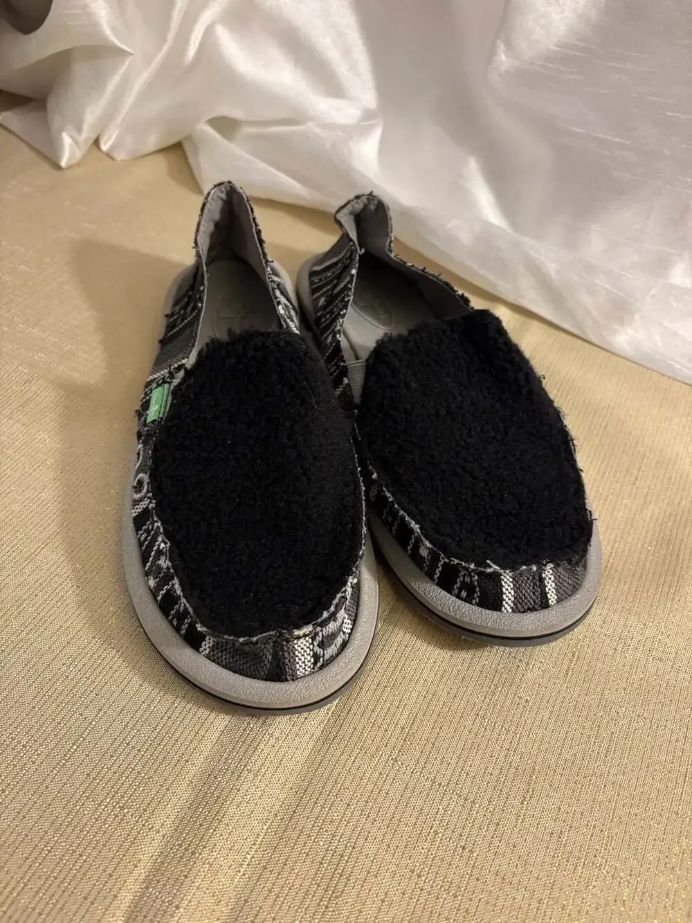 Sanuk Donna Sherpa Blanket Black White Sidewalk Surfer Slip-On Shoes